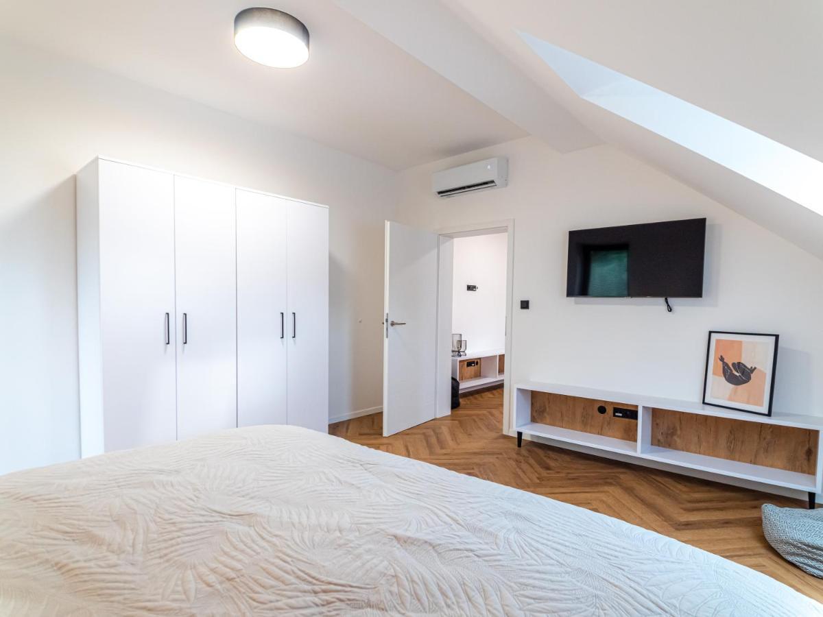 Villa U Zamku Sobotin Экстерьер фото