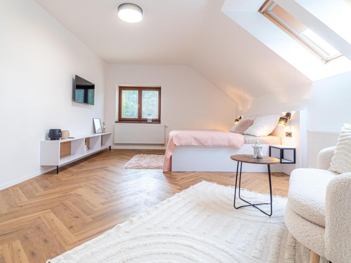 Villa U Zamku Sobotin Экстерьер фото