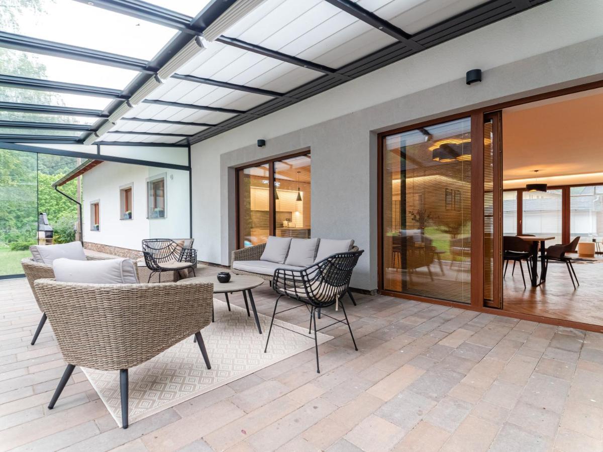 Villa U Zamku Sobotin Экстерьер фото